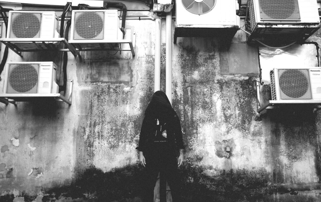 CHOIR Release New Single “The Shore Roars an Elegy”