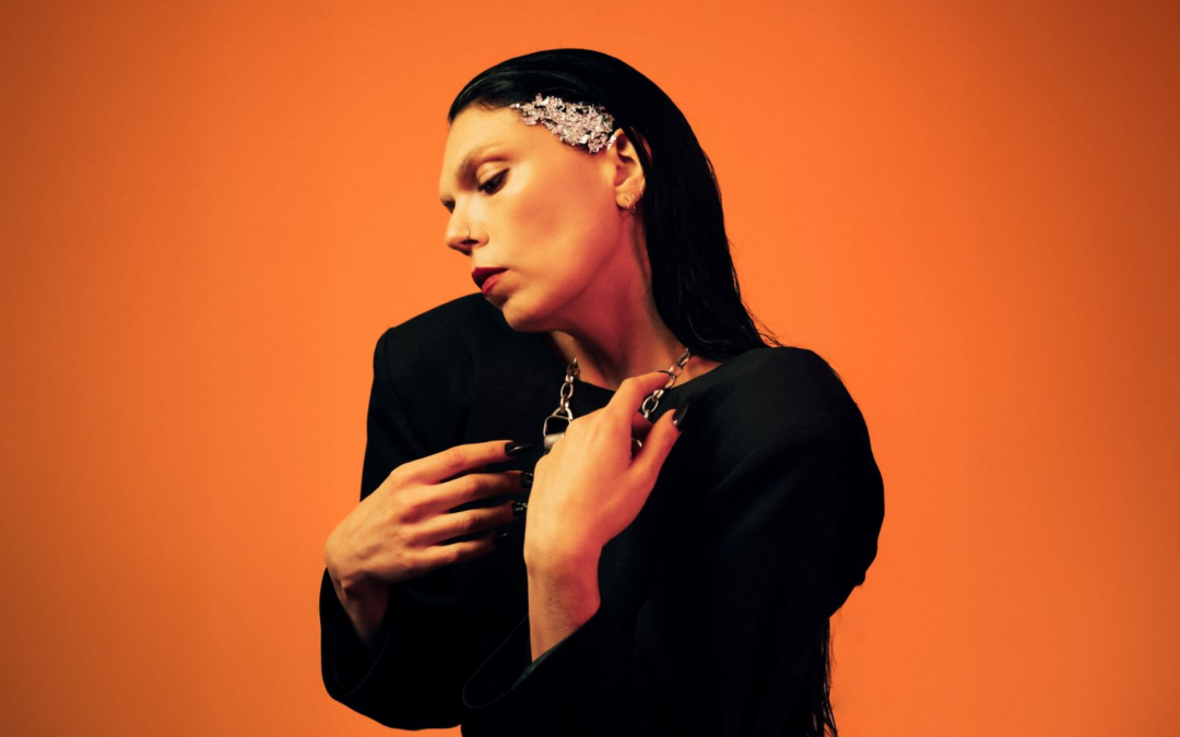 A.A. WILLIAMS Releases New Single “Just A Shadow” and Announces Signing to Reigning Phoenix Music